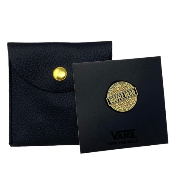 VANS Off The Wall Family Pin Waffle Head Gold Classic VN0009M9NOA - Picture 1 of 6